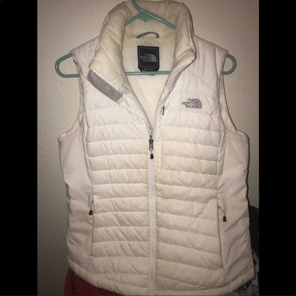 White North Face Vest✨